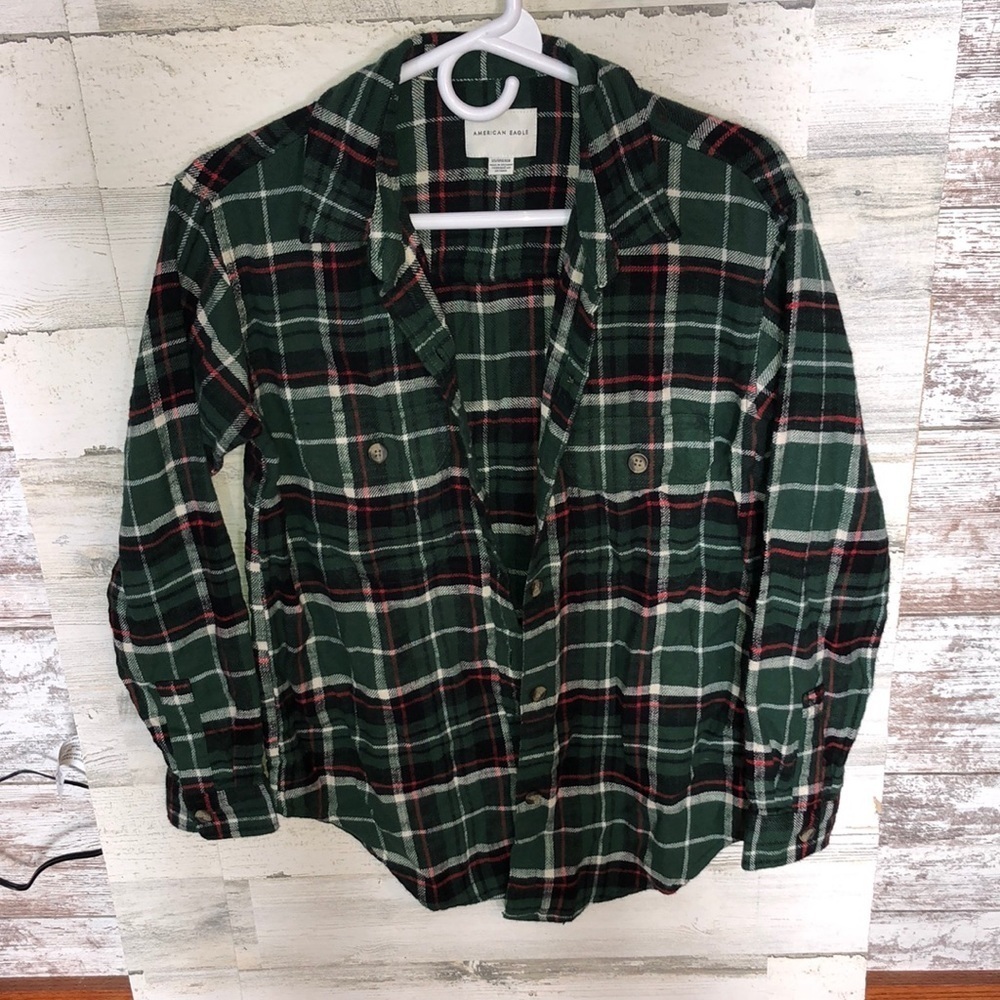 American Eagle red green and white flannel fall or winter style size XS soft​​ - Picture 3 of 6